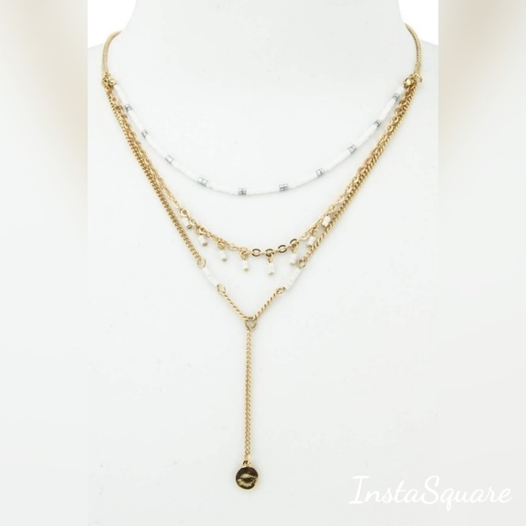 Jewelry - White Beaded Layered Necklace gold & white!.